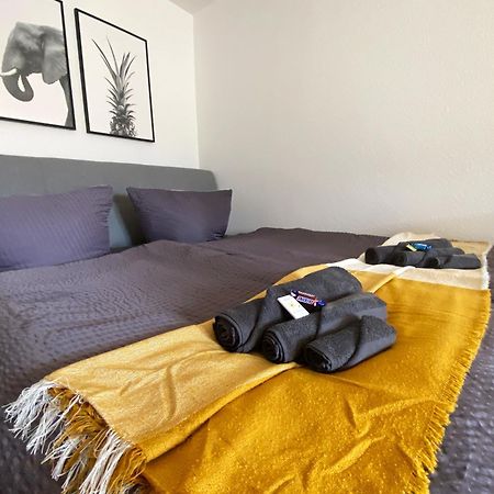 Schoelerberg Apartment Mit Tiefgaragenparkplatz Und Kingsize-Bett Osnabrück Buitenkant foto
