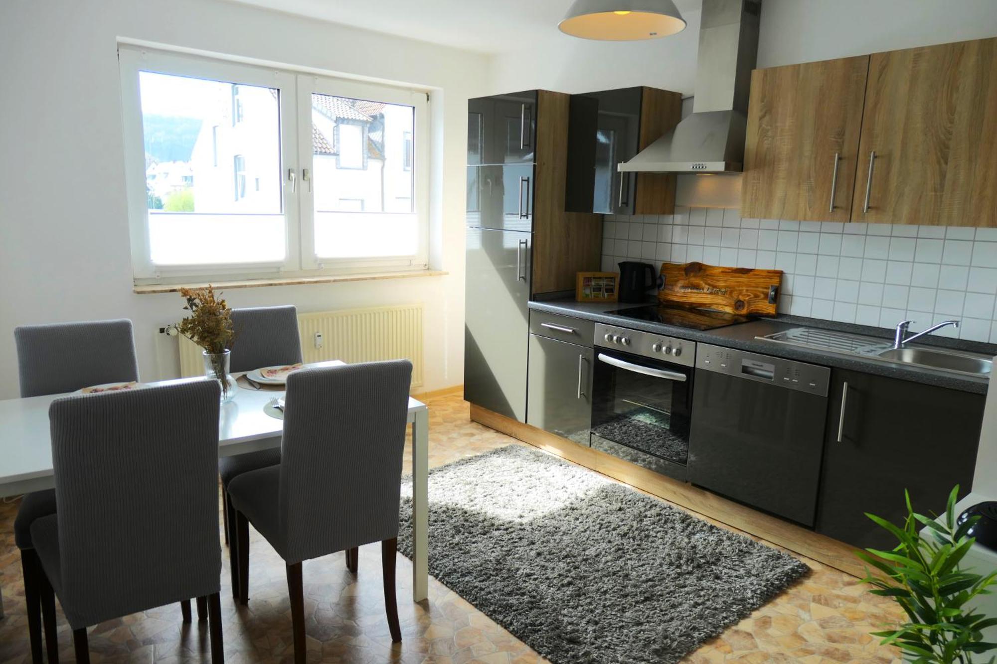 Schoelerberg Apartment Mit Tiefgaragenparkplatz Und Kingsize-Bett Osnabrück Buitenkant foto