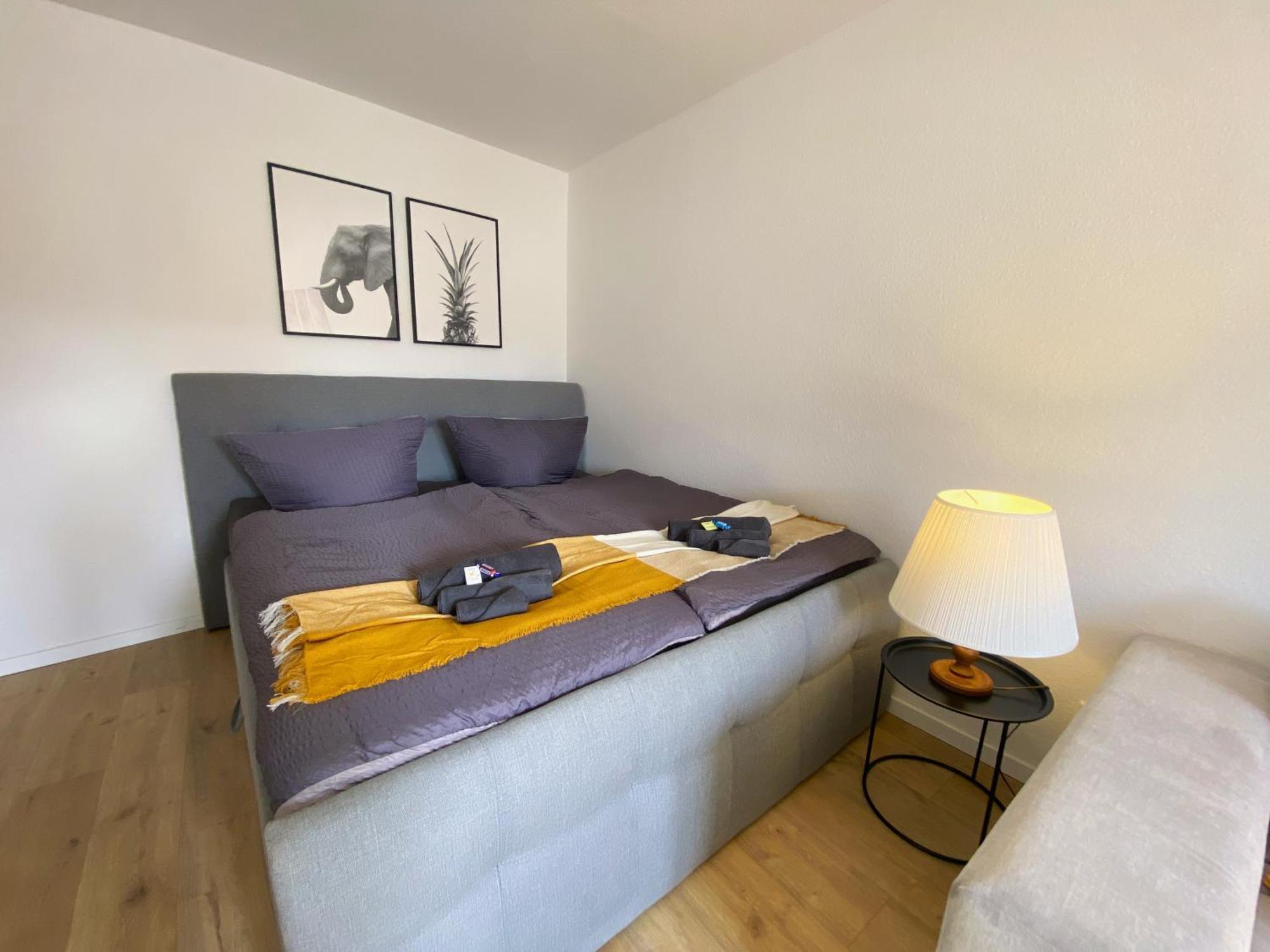 Schoelerberg Apartment Mit Tiefgaragenparkplatz Und Kingsize-Bett Osnabrück Buitenkant foto